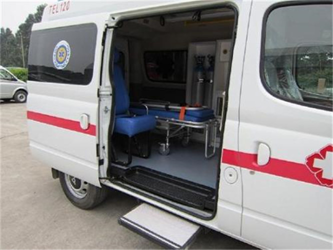 乐业救护车出租服务案例7