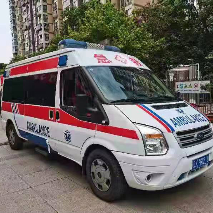 乐业长途救护车护送病人返乡